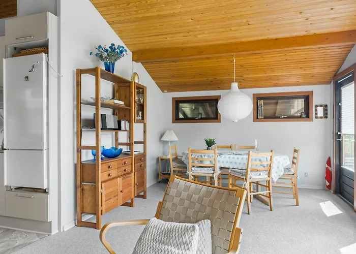 Cozy In With Wifi بيت للعطل *